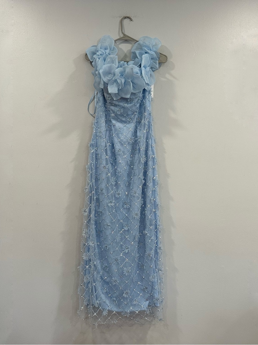 Mac Duggal 21363 Blue Off The Shoulder Embellished Dress With 3D Flower Sz 8